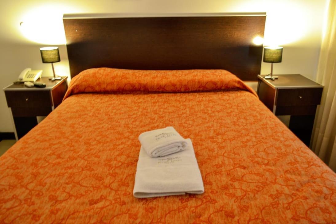 Hotel Pilar 3*